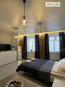Здам подобово 5к квартиру на вул. Лесі Українки 25 • ID 33684263