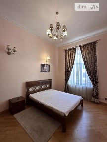 Здам подобово 4к квартиру на вул. Італійська 8 • ID 32212541