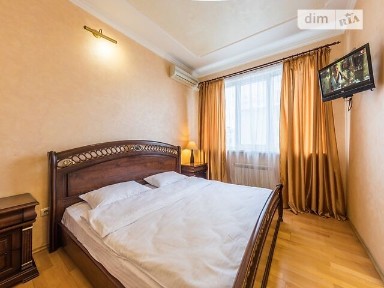 Здам подобово 2к квартиру на вул. Саксаганського 121 • ID 25742670