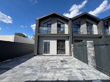 Таунхаус з газом (від забудовника | без комісії) 120 м² та 2 сотки | 61 Садова | 2 км до метро Славутич | Осокорки | Дарницький район | Лівий берег