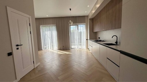 Продам таунхаус біля Кампи з ремонтом, меблями та технікою. Буча