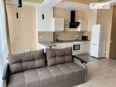 Довготривала оренда 2к квартири на вул. Степана Бандери 15 • ID 34826068
