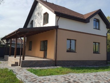 Продам 2 эт. дом 150 кв. м. в с. Осещине, свой пляж на затоке р. Десна