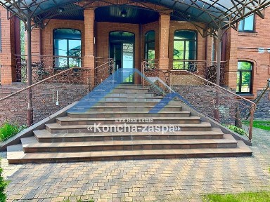 Конча Заспа, Козин продажа дома на закрытой улице с выходом на воду.