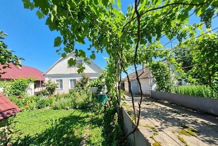 Продам дом в пригороде Черноморска