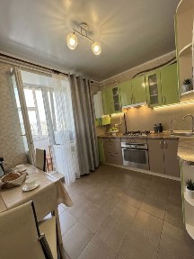 Продаж 1-к з автономним опаленням і виходом на терасу