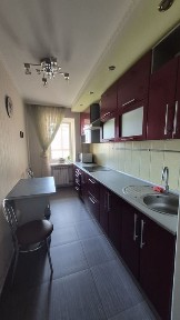 Продам 1 кім, Центр, Меблі та техніка