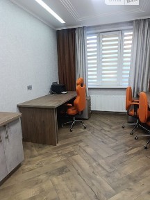 Продаж офісного приміщення 37 кв. м. на 1 поверсі на вул. Канатна 122, багатоповерхова будівля • ID 34825580