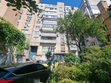 Продам квартиру 2-кімнатну квартира в центрі Києва - вул. Олександра Кониського, 83-85