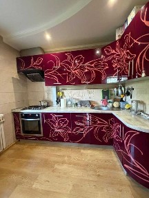 Продам утеплений просторий будинок, повністю готовий до проживання - меблі, техніка