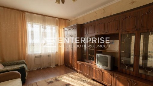 Продаж 1-к. квартири 54.9м2 вул. Закревського, Деснянський район