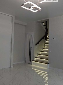 Продаж 2 поверхового таунхауса з ділянкою на 2 сотки, 92 кв. м, 3 кімнати, на вул. Верхня Берегова 11 • ID 34826380