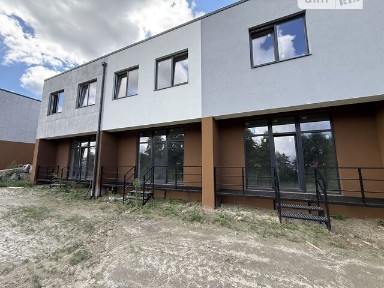 Продаж 2 поверхового таунхауса з ділянкою на 1 сотку, 93.16 кв. м, 3 кімнати, на вул. Приозерна • ID 34825739