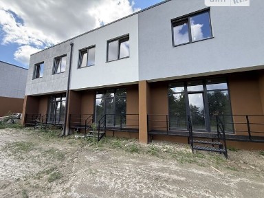 Продаж 2 поверхового таунхауса з ділянкою на 1 сотку, 93.16 кв. м, 3 кімнати, на вул. Приозерна • ID 34825739