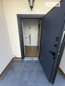 Продаж 2 поверхового таунхауса з ділянкою на 1 сотку, 72 кв. м, 2 кімнати, на вул. Ясна • ID 34825092