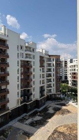 Продаж трикімнатної квартири, в новому закритому комплексі з індивідуальним опаленням