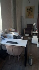 Аренда робочого місця майстра манікюра