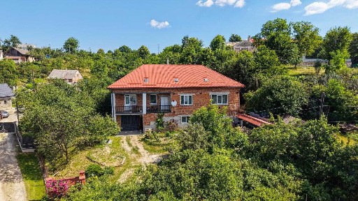 Продаж будинку 261 м², Крута