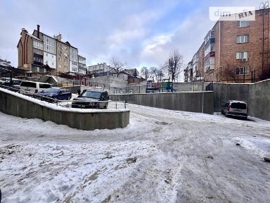 Здається комерційне приміщення на вул. Монастирська, площа 170 кв. м • ID 33880836