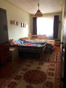 Продається 2-кімнатна квартира на вул. Героїв Праці, 54
