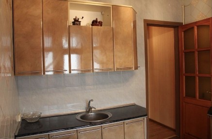 Продам 4х. кв. 4/4 S-75м2. в центре Харькова Сертификат