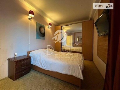 Продаж 2к квартири 45 кв. м на бул. Миколи Міхновського 27 • ID 34825937