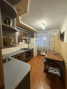 ПРОДАМ 2 кімн. квартира з євроремонтом, меблями, технікою, якісний паркет, поруч ШКОЛИ, САДОЧКИ