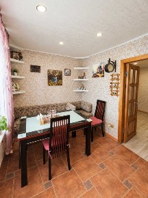 Продам 3-комнатную квартиру Низ Рабочей - капитальный ремонт, мебель и техника