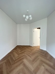 ПРОДАМ | Затишний таунхаус в районі Макарова