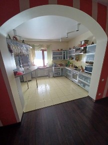 Київська область, Нові Безрадичі