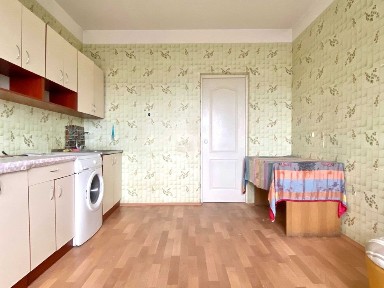 ID 368. ДВРЗ, метро Чернігівська, вул. Алматинська, 41А, Дарниця