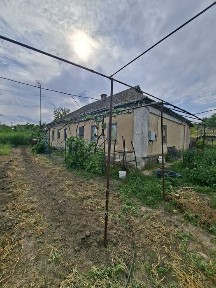 Продам будинок в мальовничому туристичному місці за межами міста