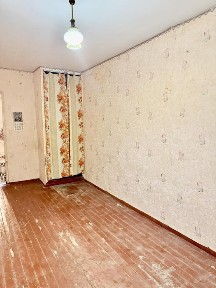 Продам 2 кімнатну квартиру в районі Молодіжного.