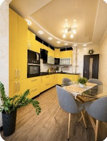 Унікальна 2-кімнатна квартира в самому центрі міста з видом на парк!