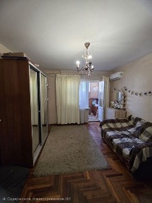 Продам 1 кім. квартиру вул. Українська