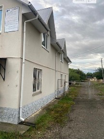 Продаж офісного приміщення 90 кв. м. на 0 поверсі на вул. Сторожинецька 7А, двоповерхова будівля • ID 34827513