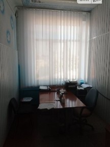 Оренда офісного приміщення на вул. Симона Петлюри 12, приміщень -, поверх - 2 • ID 34828009