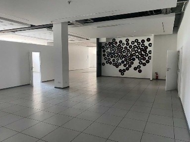 Продаж офісу 691 м² з орендарем у центрі Дніпра | пр. Яворницького | вид на річку