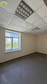 Продаж виробничо-офісного комплексу 986 м² на ділянці 24 сотки | Одеса