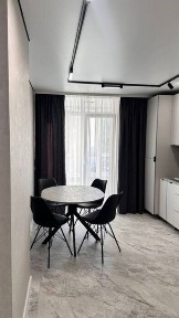 Продаж 1к квартири, 54 кв. м, вул. Тролейбусна