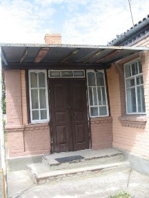 Продається затишний будинок у мальовничому селі Хомутинці! Ціна договірна.
