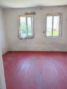 Продається частина будинку по вул Новоіванівській