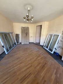 Науки 32! Продам 1К 32 м2 под ремонт 2/5
