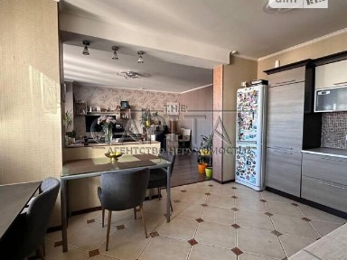 Продаж 3к квартири 114 кв. м на вул. Срібнокільська 1 • ID 34830211