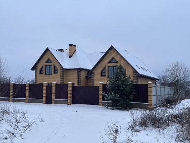Оренда будинку 420 м²