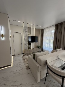 Продам 2 кім. квартиру з дизайнерським ремонтом, з терасою в ЖК Долішній