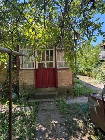 Продам добротний цегляний будинок у центрі Медведівки | 42 км від Черк
