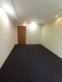 Продам квартиру двокімнатну.