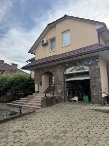 Продається 5кімнатний особняк с Годилів, Галицька