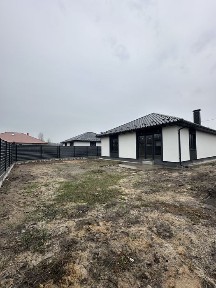 • Одноповерховий будинок 100 м² на 4,7 сотках у Дмитрівці | Держпрограми | 90 000 $ | продаж | БЕЗ КОМІСІЇ |